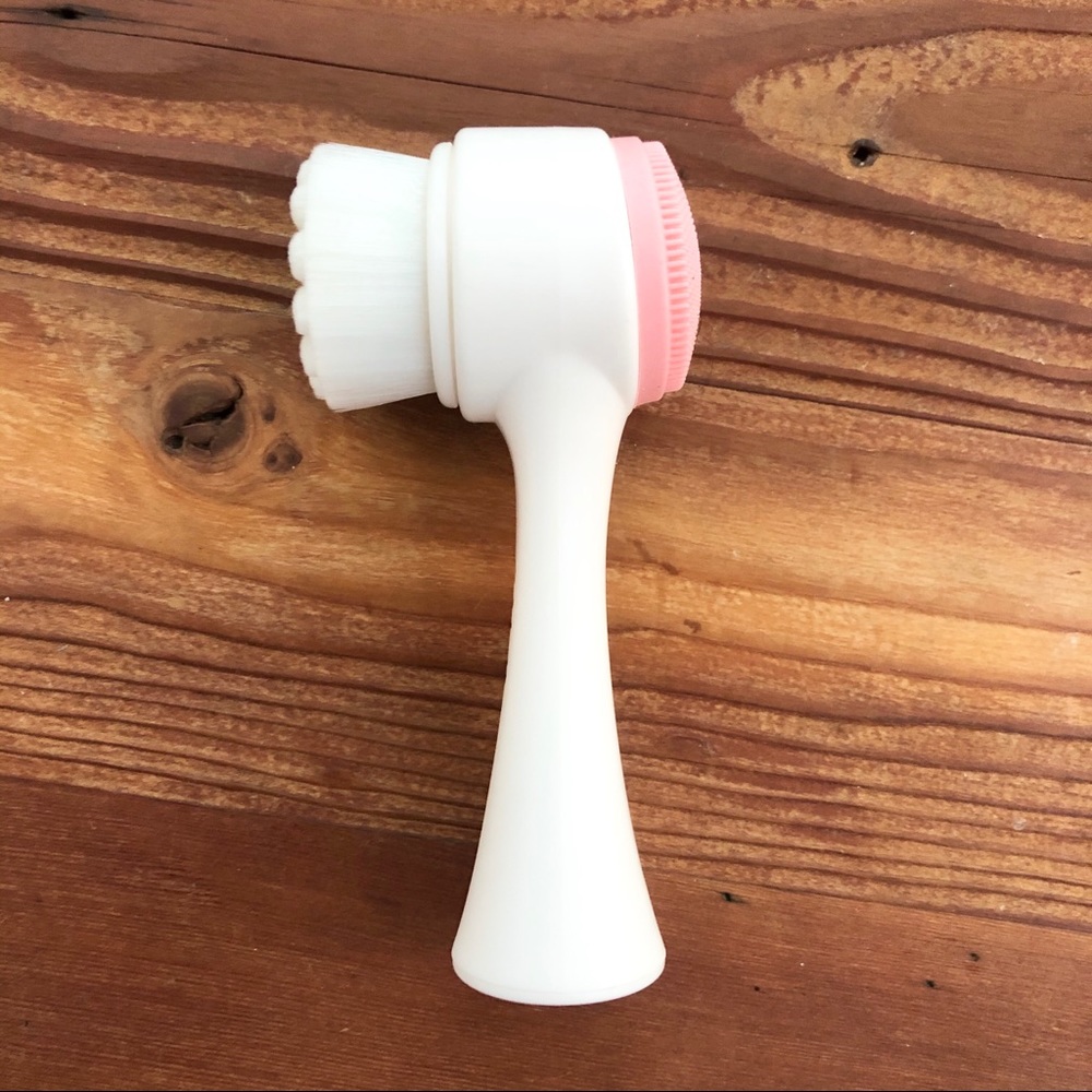 (3 for 20) Dual Action Face Brush 💦